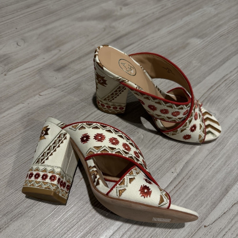 ASH Red Aztec Embroidered Adel Round Toe Block Heel Slip On Heel Sandal 7.5 / 38 - Picture 6 of 9